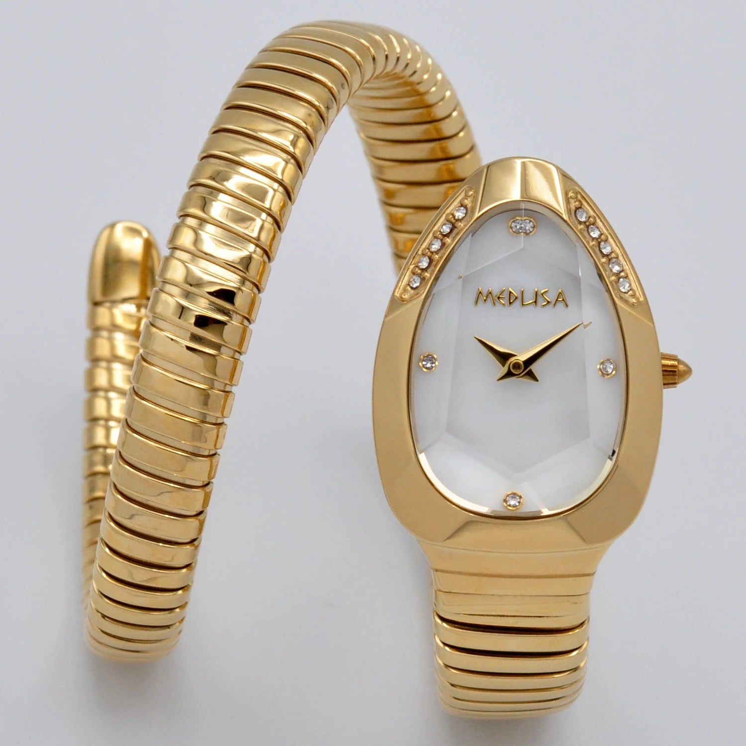 2026 High Quality Gold Diamond Set Snake Shaped Dress Watch Bangle Style Fashionable Unique Brand Same Style Women's Wristwatch